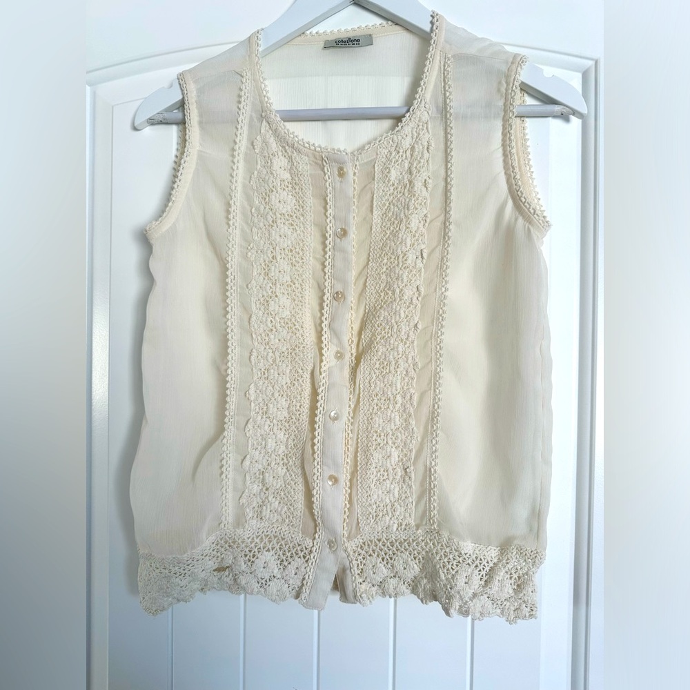 Ivory top ,Size S - Picture 1 of 2